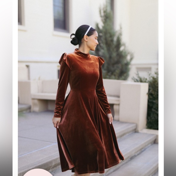 Hey just want to get something new! Only wore once! It’s perfect condition! - Picture 1 of 3